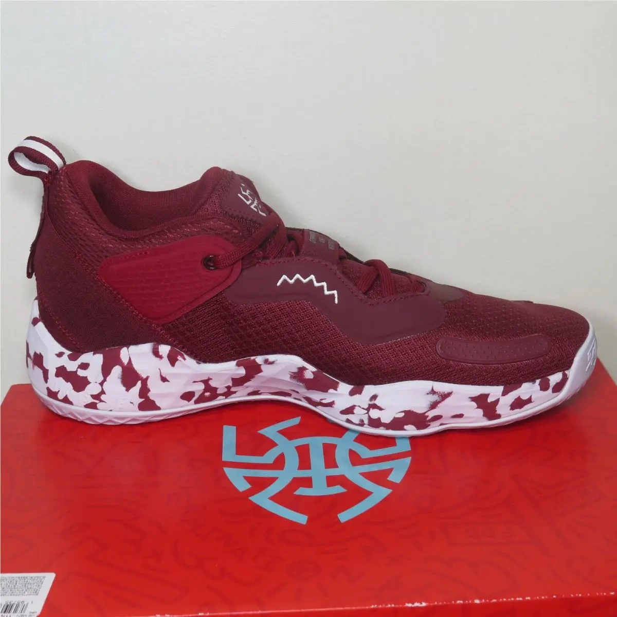Adidas shoes - adidas SM D.O.N. Issue 3 - GW7919 - Red, Manufacturer: Dark Red /White (UPC: 195735649850) 6