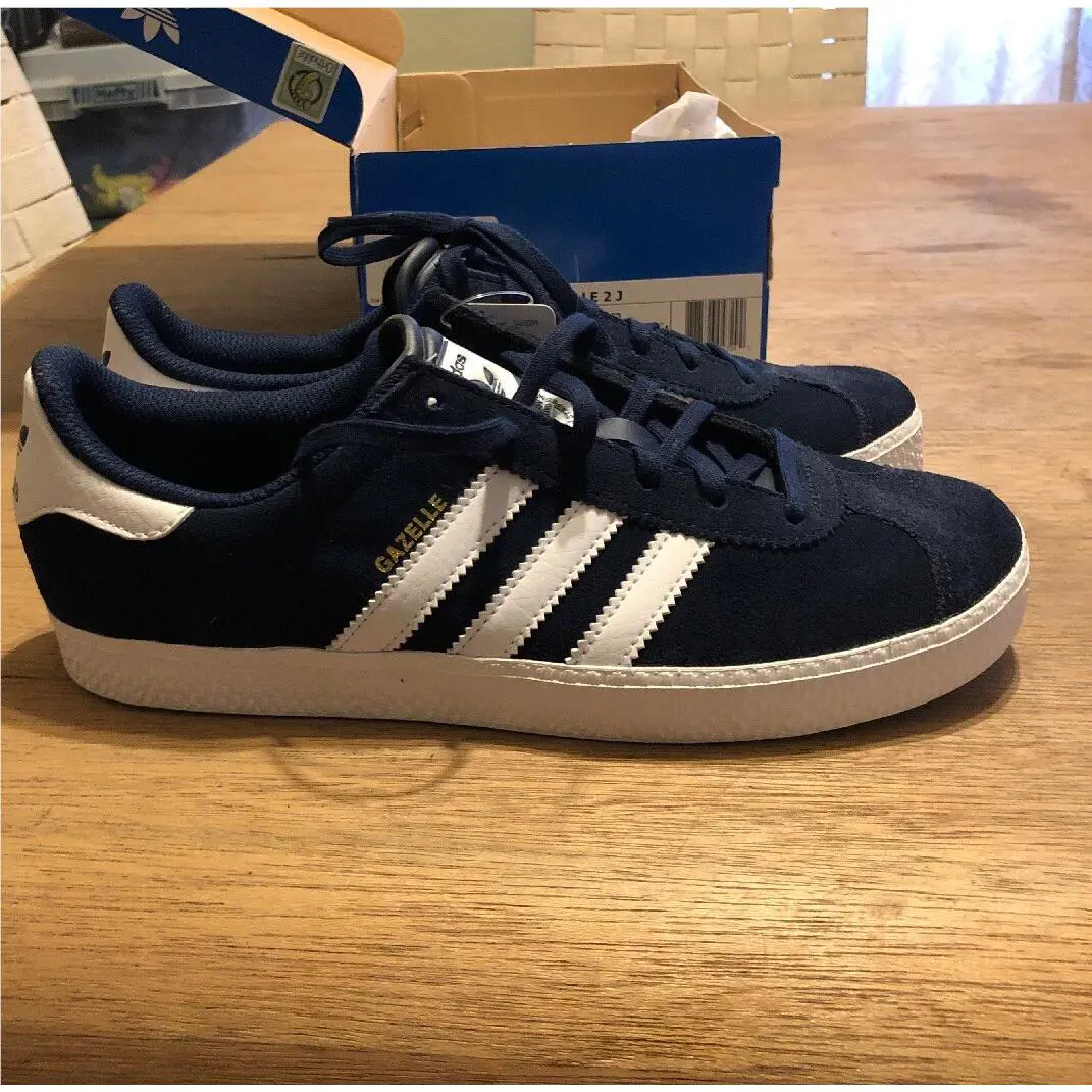 Adidas shoes - Gazelle Utility - Gazelle Utility - B24620 - Gray (UPC: 889766661461) 2