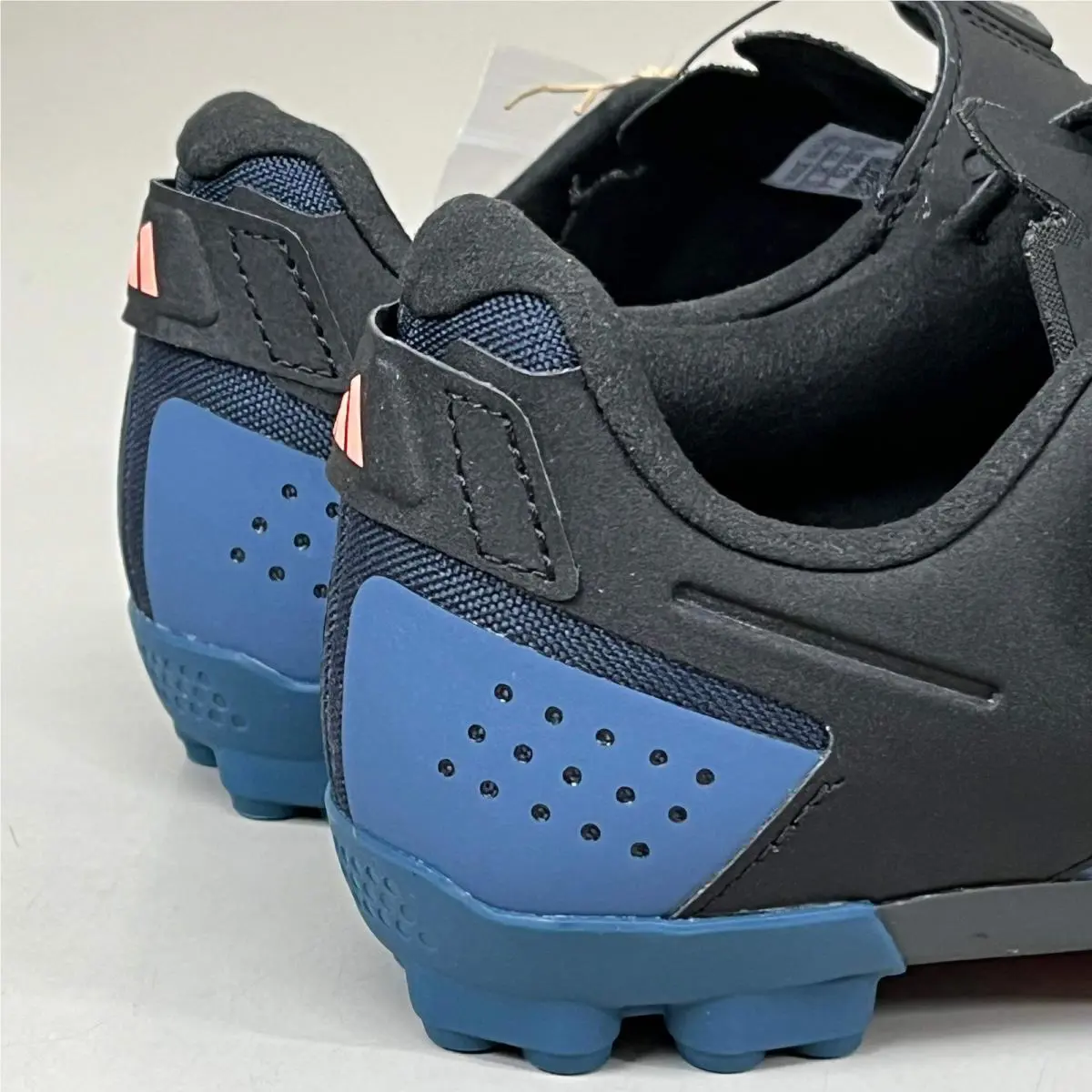 Adidas shoes - HQ6031 - HQ6031 - Black (UPC: 195748026839) 4