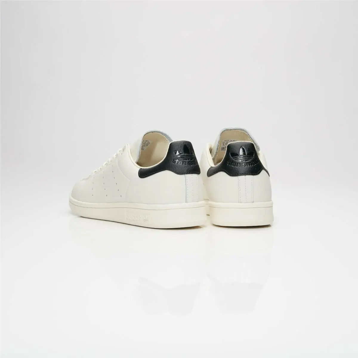 Adidas shoes - adidas Originals Stan Smith - Originals Stan Smith - B37897 - Chalk White 0