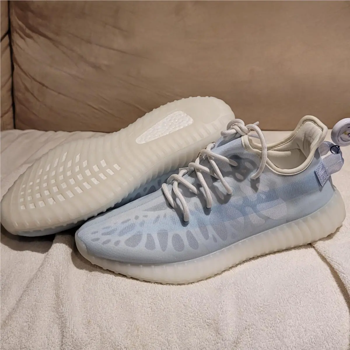 Adidas shoes - adidas Yeezy Boost 350 V2 - Blue 0
