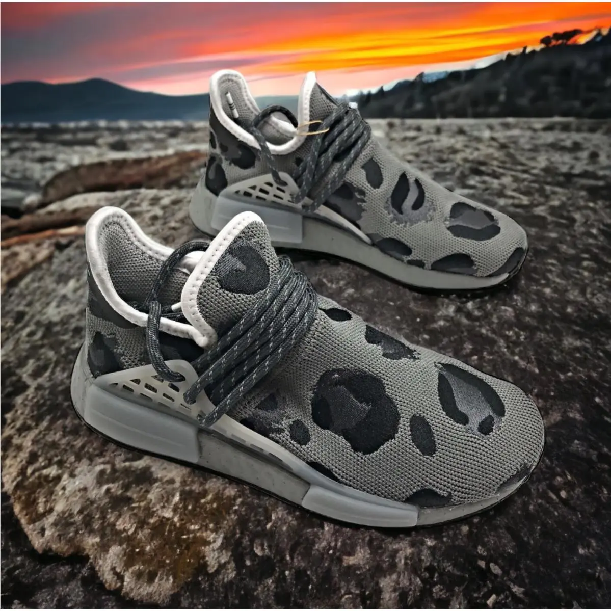 Adidas x Pharrell HU Nmd Sneaker LV Animal Boost Ultra Mens 8.5 Shoes