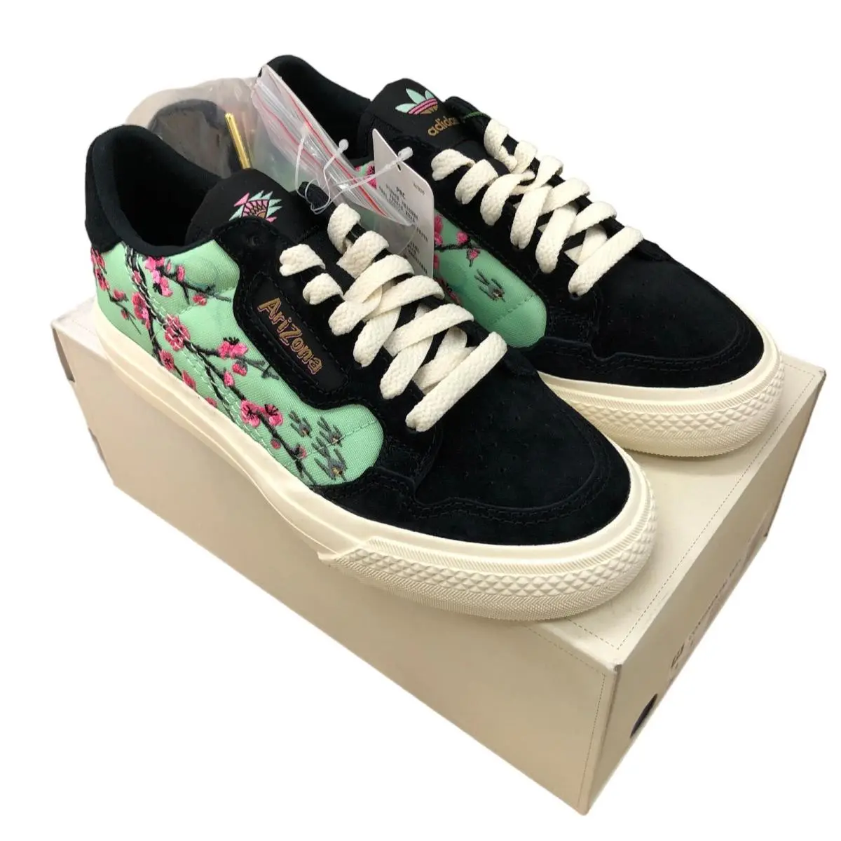 Adidas x Arizona Mens Size 4 Womens Size 5 Continental 80 Vulc Shoes