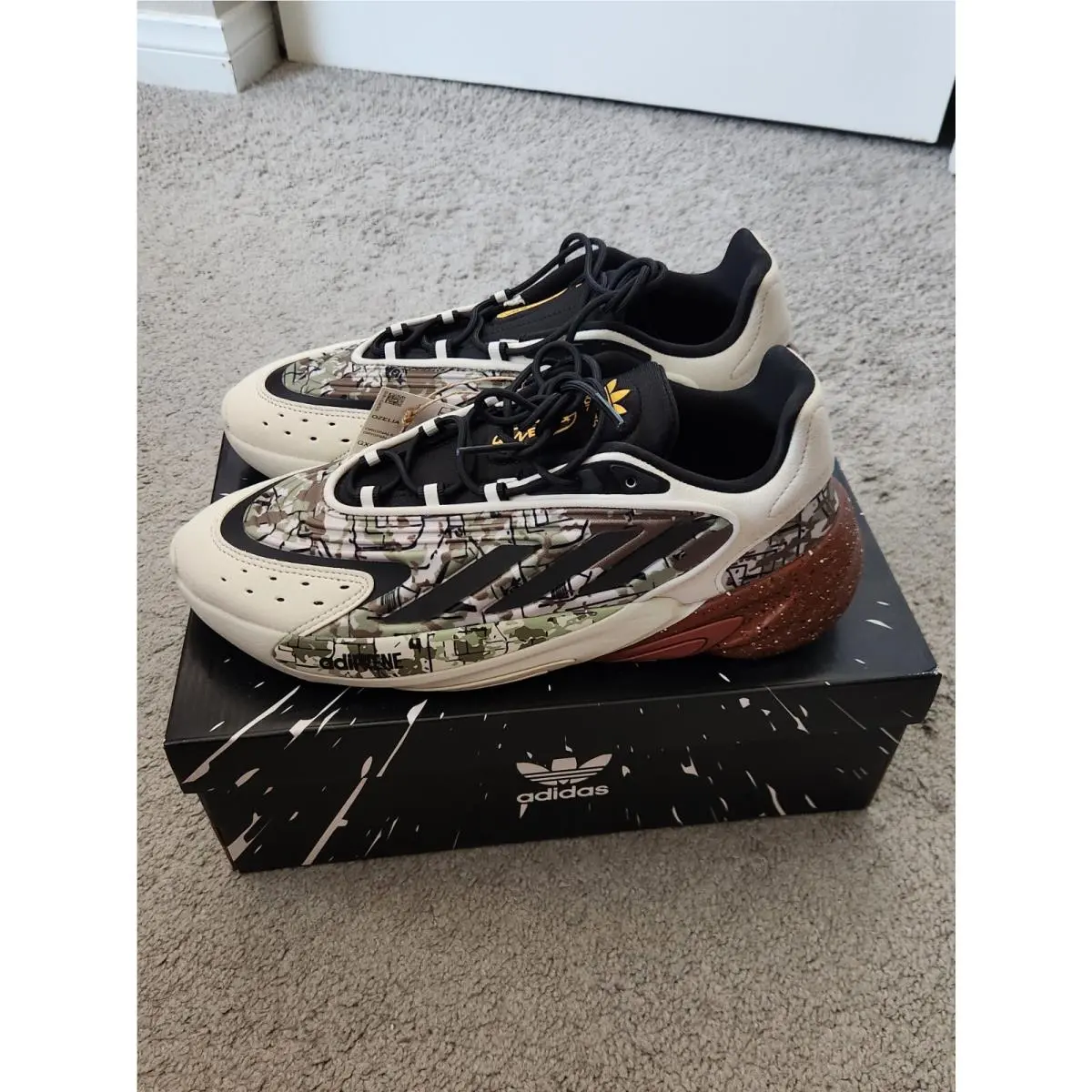 Adidas shoes - Star Wars x adidas Ozelia - GX6802 - Gray 1