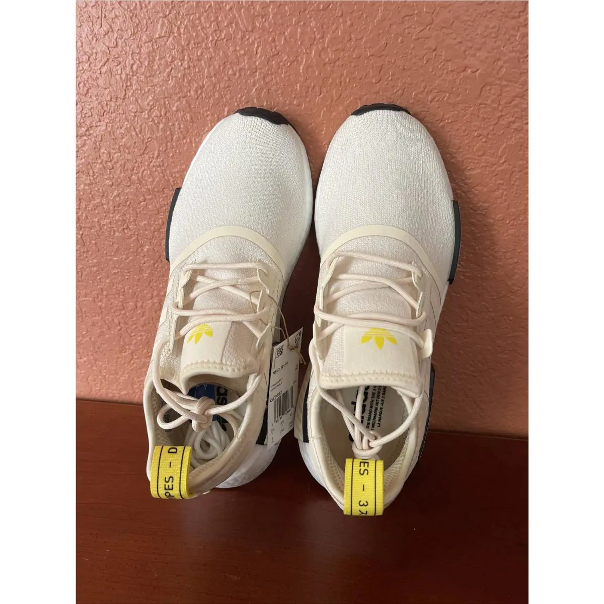 Adidas Women‘s NMD_R1 Ecru Tint Beige White Sneakers Shoes GZ9592 Size 8.5