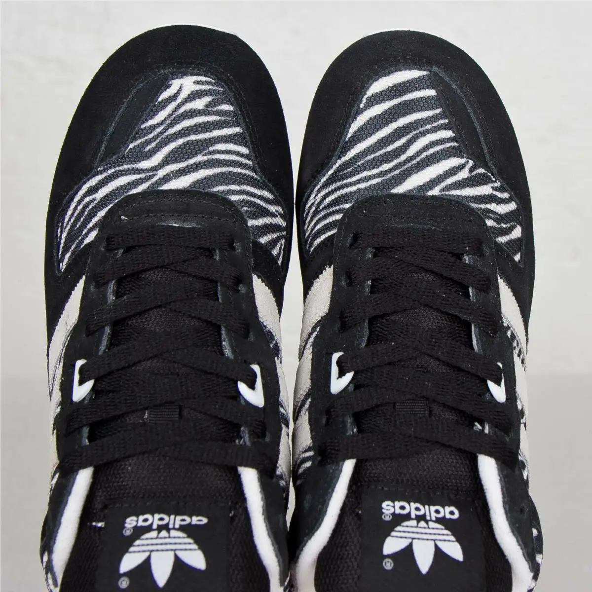 Adidas shoes - adidas ZX 700 - B34331 - Black 4