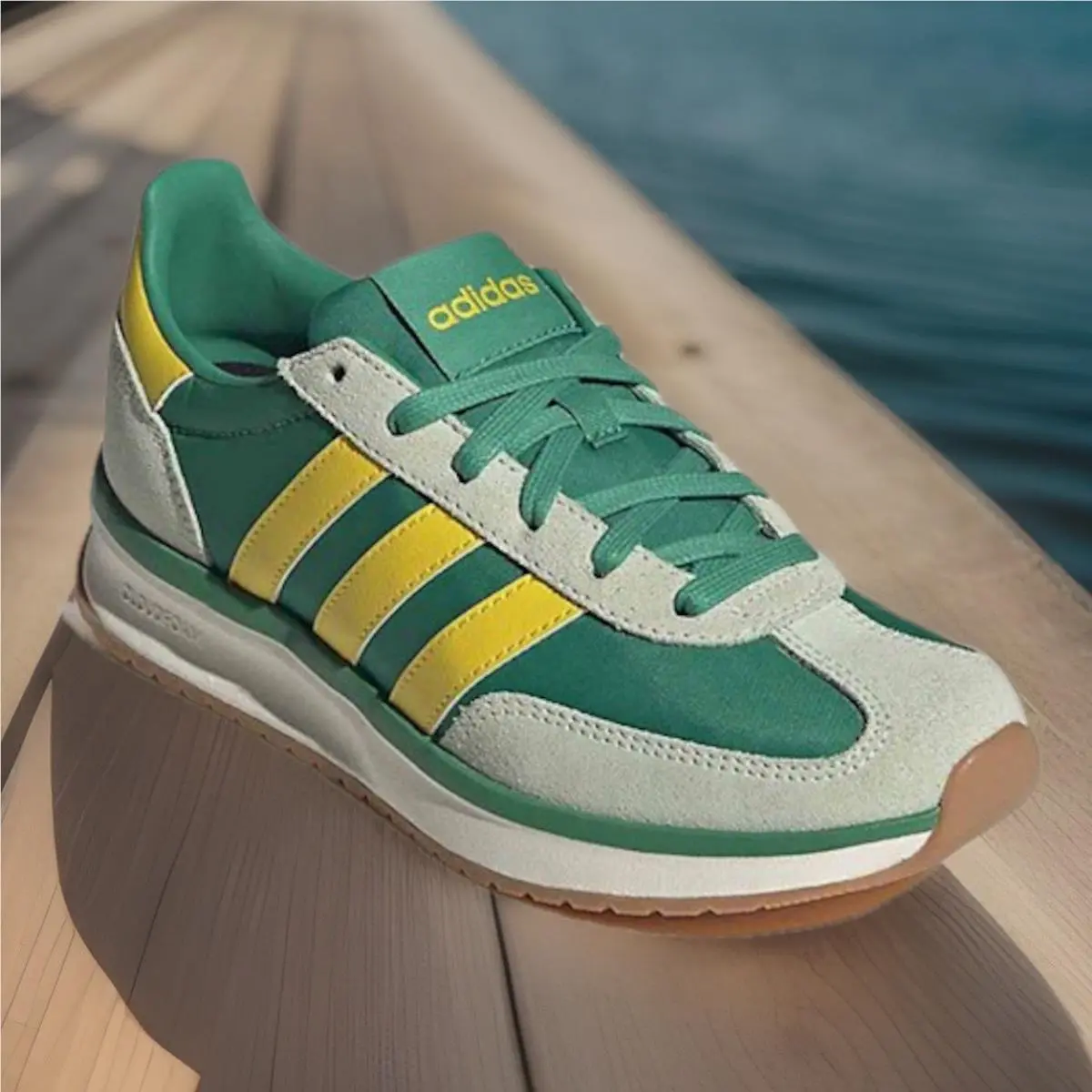 Adidas Run 70s 2.0 Women’s Green Yellow Gray Low Top Athletic Sneakers Women’s 8
