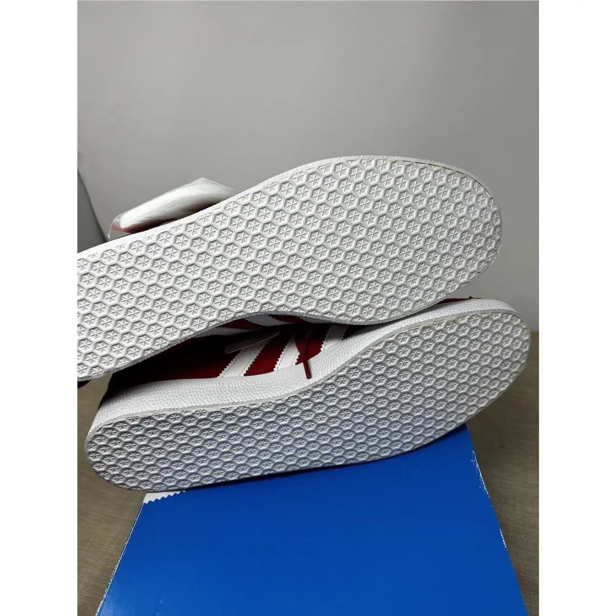 Adidas shoes - adidas Originals Gazelle - Originals Gazelle - Red 5
