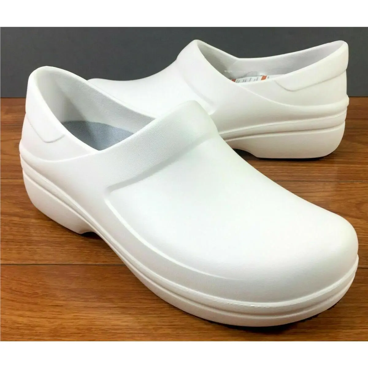 Crocs Neria Pro II Slip Resistant Clogs Nurse Shoes White 205384-100 Mens Sz 13