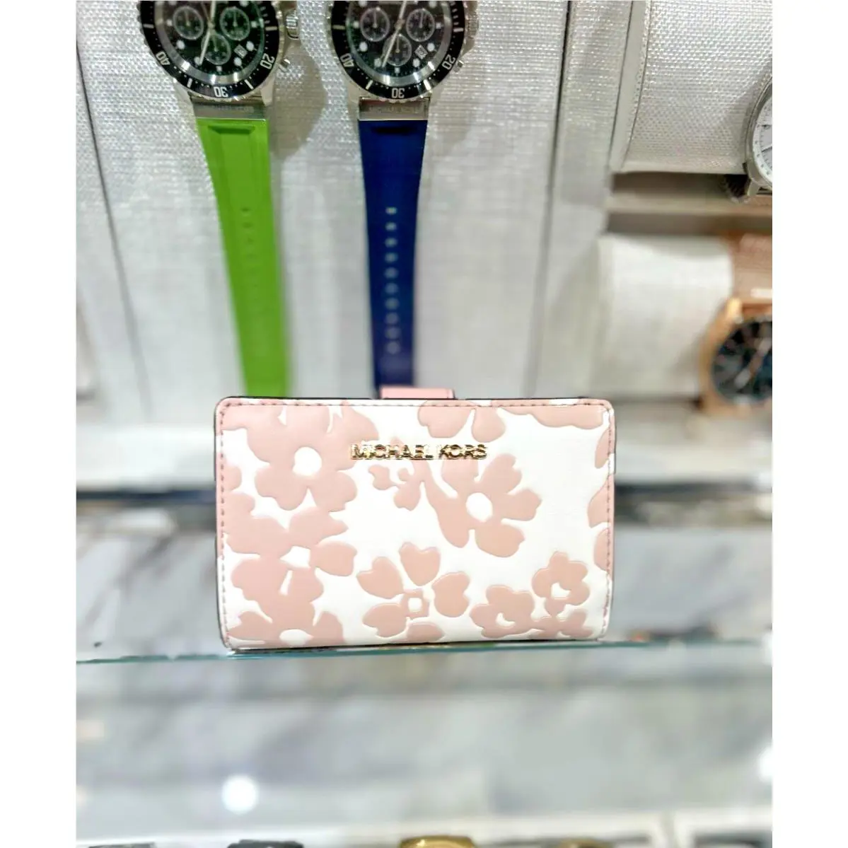 Michael Kors Jet Set Women Medium Floral Print Bi-fold Zip Wallet Powder Blush