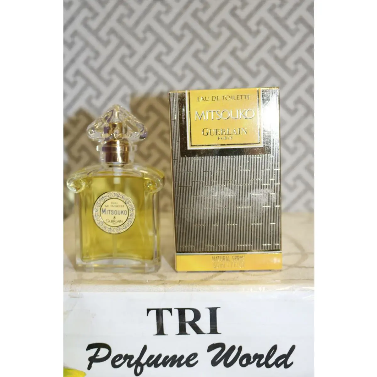 Mitsouko Guerlain Eau de Toilette Women Spray 1.7 Fl. Oz. Batch Code UK0WU