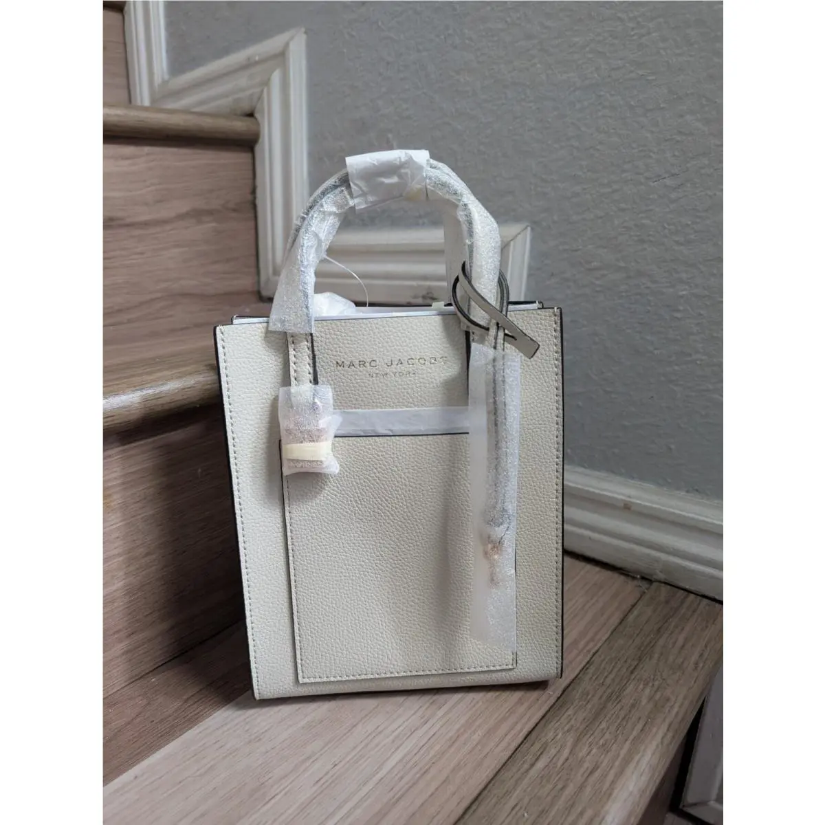 Marc Jacobs Mini Grind Tote Crossbody In Marshmallow