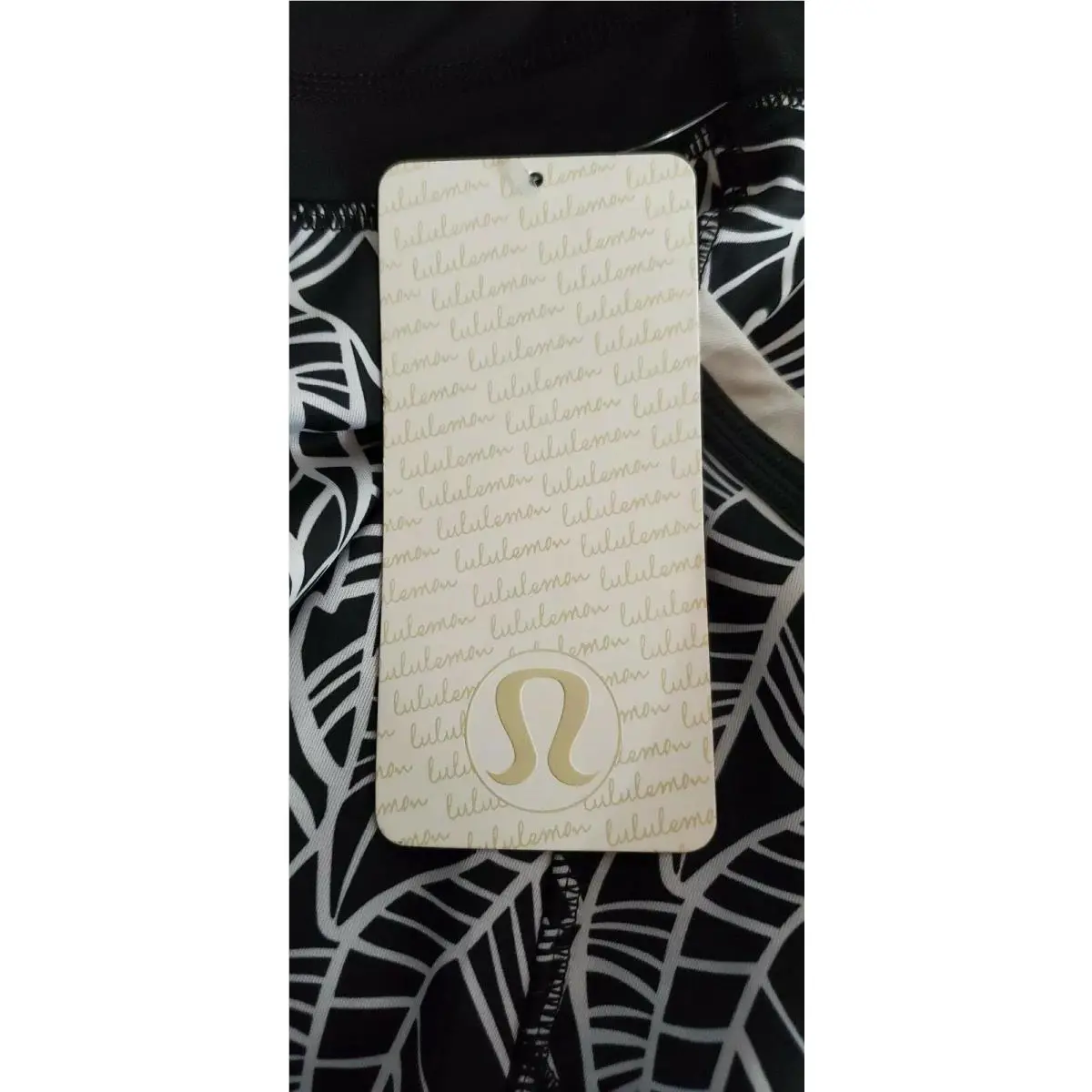Lululemon clothing - W6C33S - W6C33S - Black & White 3