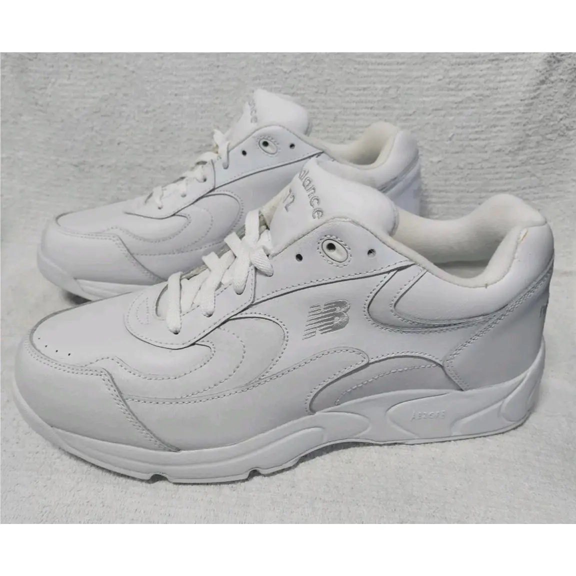 New Balance shoes - New Balance 572 - MW572WT - White (UPC: 613860420200) 1