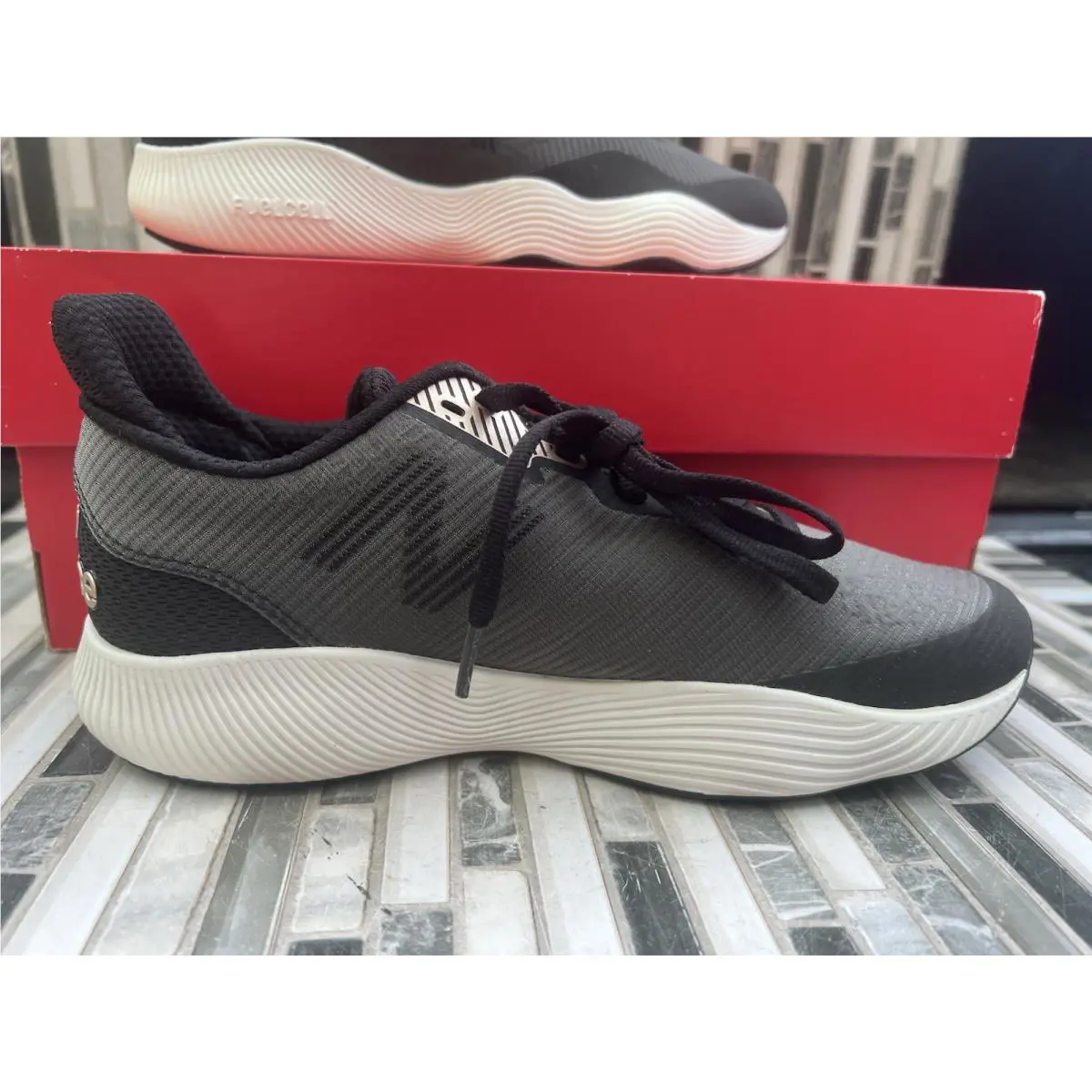 New Balance shoes - New Balance FuelCell Shift - FuelCell Shift - Gray 0