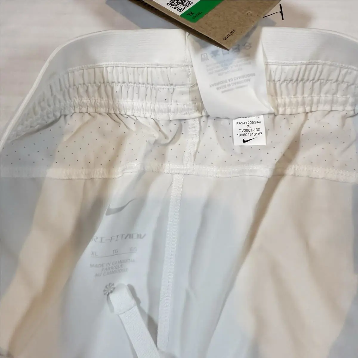 Nike clothing - DV2881-100 - DV2881-100 - White 7