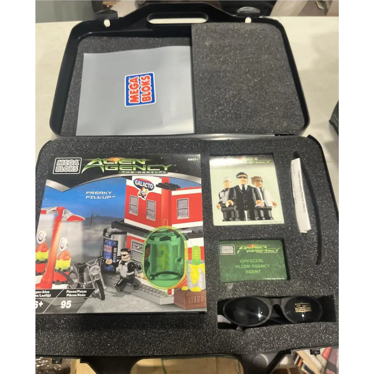 Mega Bloks Alien Agency Mail Away Sample