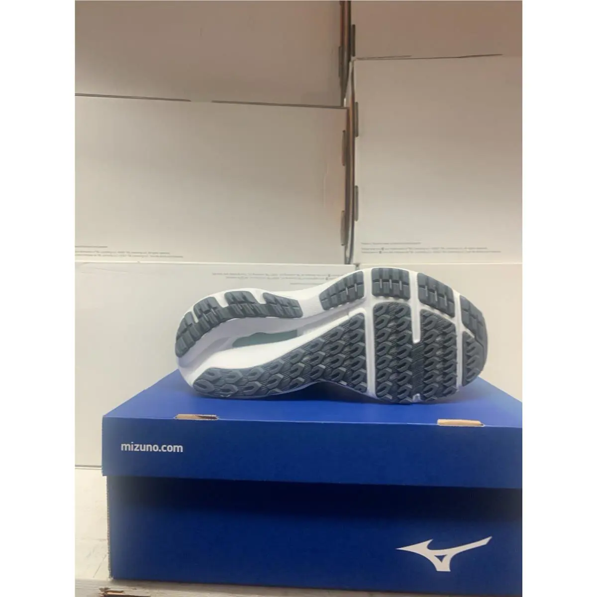 Mizuno shoes - MIZUNO WAVE INSPIRE 17 - WAVE INSPIRE - 411312HM00 - Gray 1