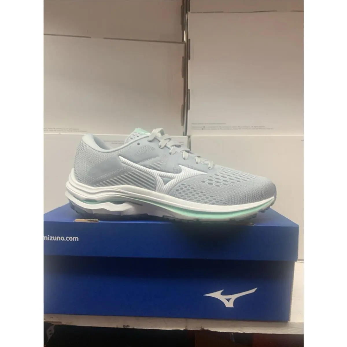 Mizuno shoes - MIZUNO WAVE INSPIRE 17 - WAVE INSPIRE - 411312HM00 - Gray 4