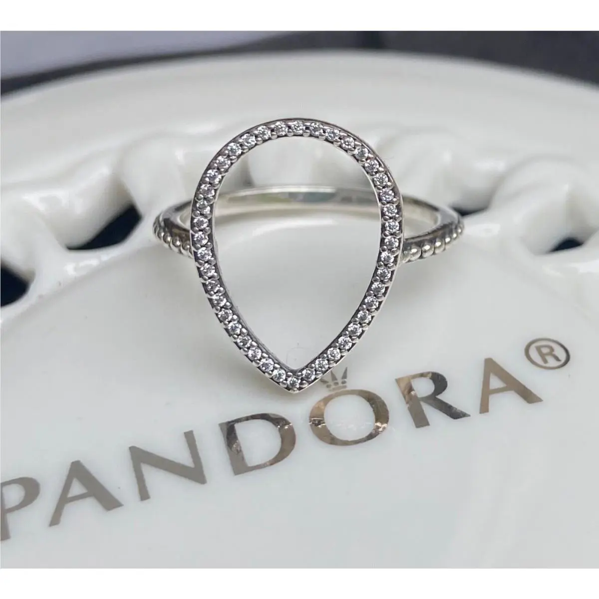 Pandora Teardrop Silhouette Ring 196253CZ