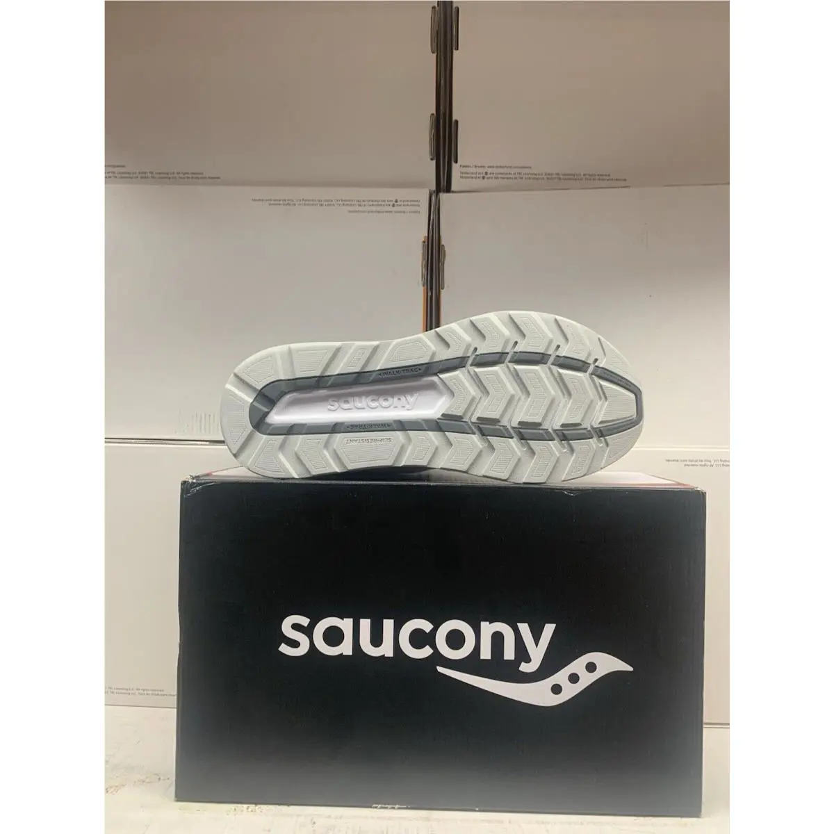 Saucony shoes - Saucony Echelon - Echelon - S40209-1 - White 1