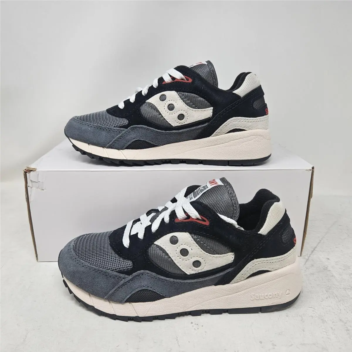 Saucony Shadow 6000 Grey Black Athletic Shoe / S70441-34 / Men`s 4.5 Women`s 6