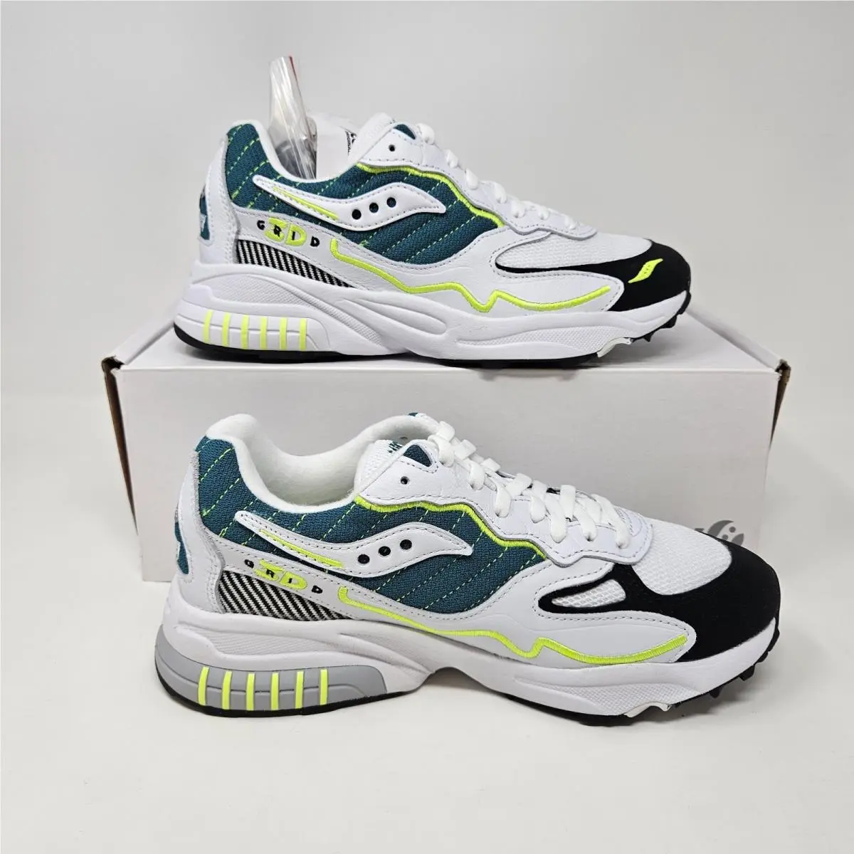 Saucony shoes - Saucony 3D Grid Hurricane - Grid Hurricane - S70646-1 - White / Green (UPC: 195017554544) 0