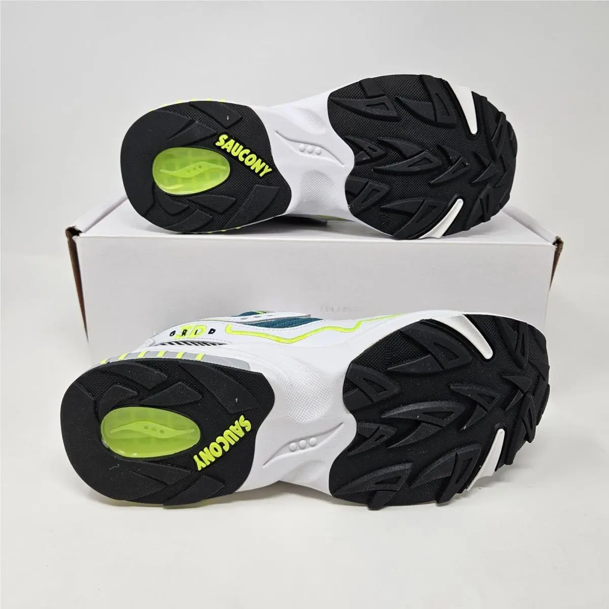 Saucony shoes - Saucony 3D Grid Hurricane - Grid Hurricane - S70646-1 - White / Green (UPC: 195017554544) 1