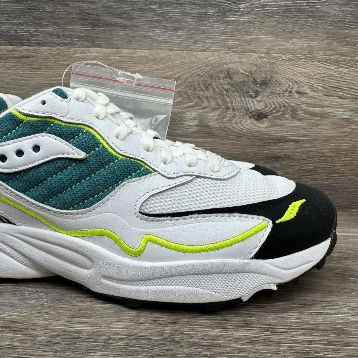 Saucony shoes - Saucony 3D Grid Hurricane - Grid Hurricane - S70646-1 - White 0