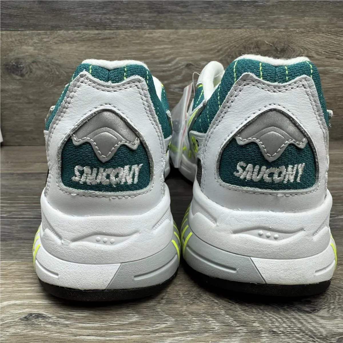 Saucony shoes - Saucony 3D Grid Hurricane - Grid Hurricane - S70646-1 - White 6