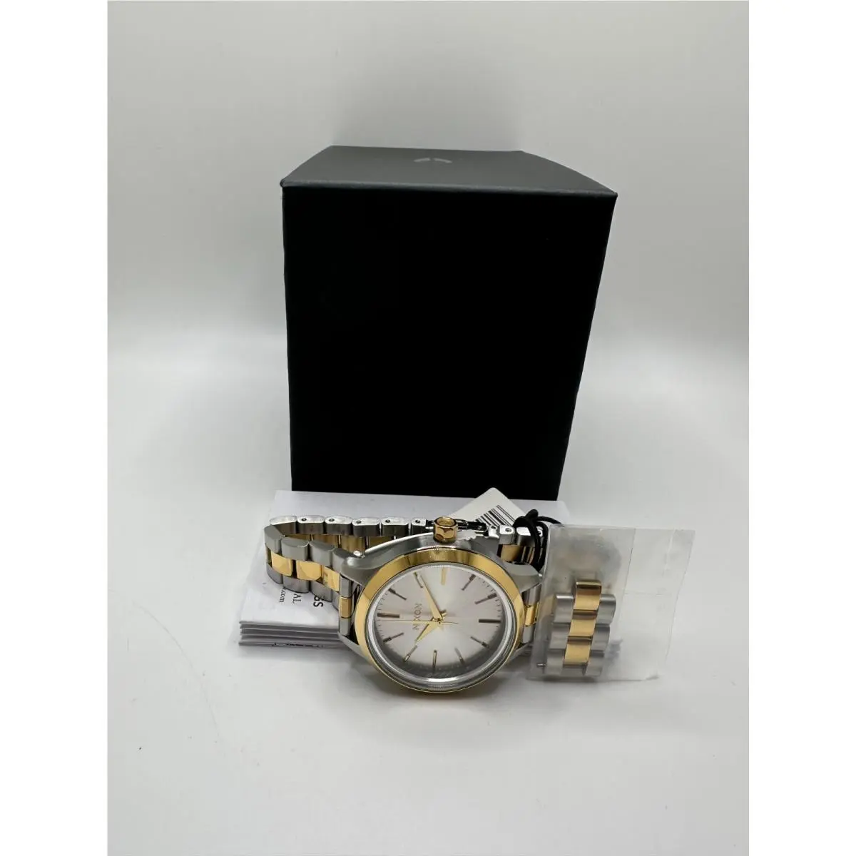 Nixon Optimist A1342-1921-00 Womens Silver Gold Quartz Bracelet Round Wristwatch