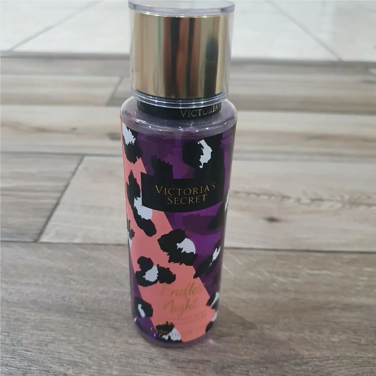 Vintage Victoria`s Secret Endless Night Fragrance Mist 8.4 oz / 250ml