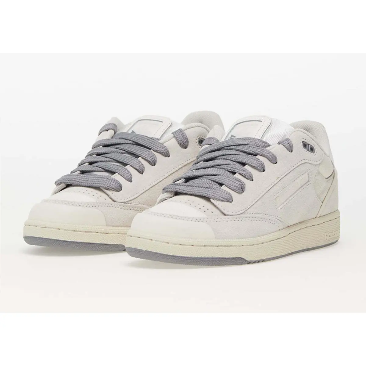 Reebok shoes - Chalk/Alabas/Pugry5 0