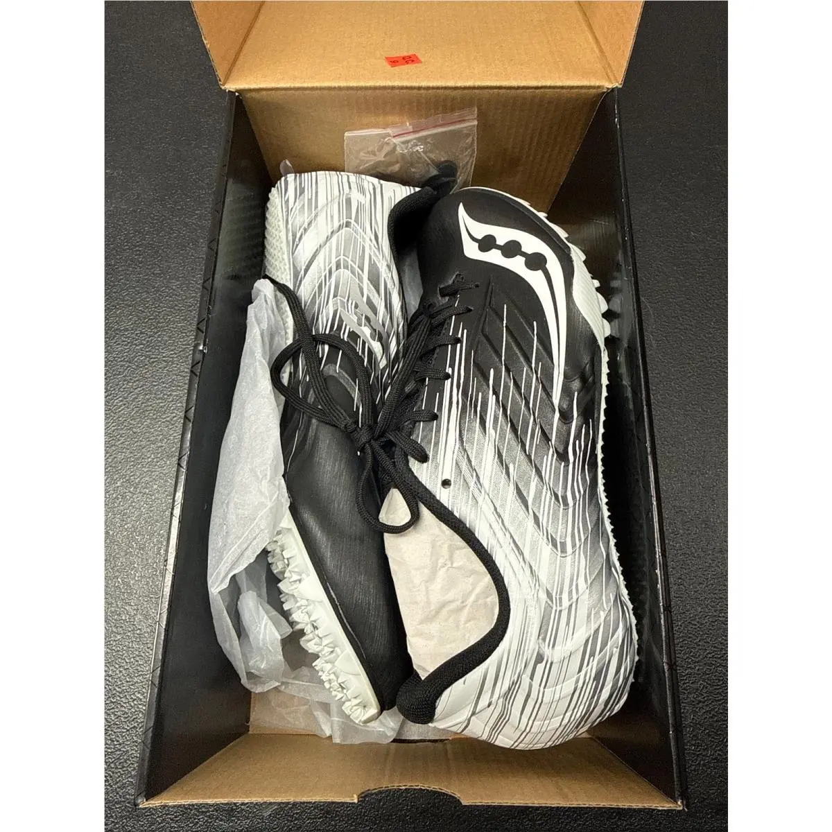 Saucony shoes - S29055-100 - S29055-100 - Black/White (UPC: 195019133570) 2