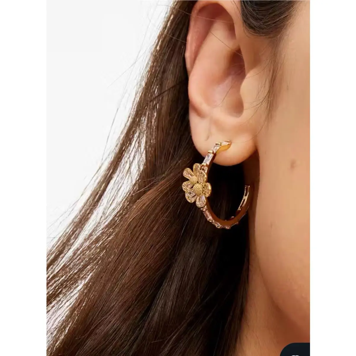 Kate Spade Fleurette Hoops Earring Gold Tone Kg303