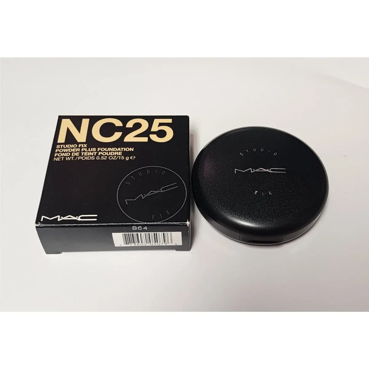 Mac NC25 Studio Fix Powder Plus Foundation Formula by MAC Cosmetics