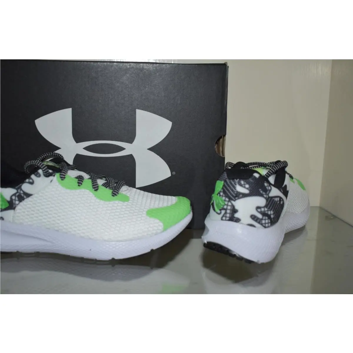 Under Armour shoes - UA Charged Pursuit 2 Big Logo Colorshift Running S - 3024746 100 - White 6