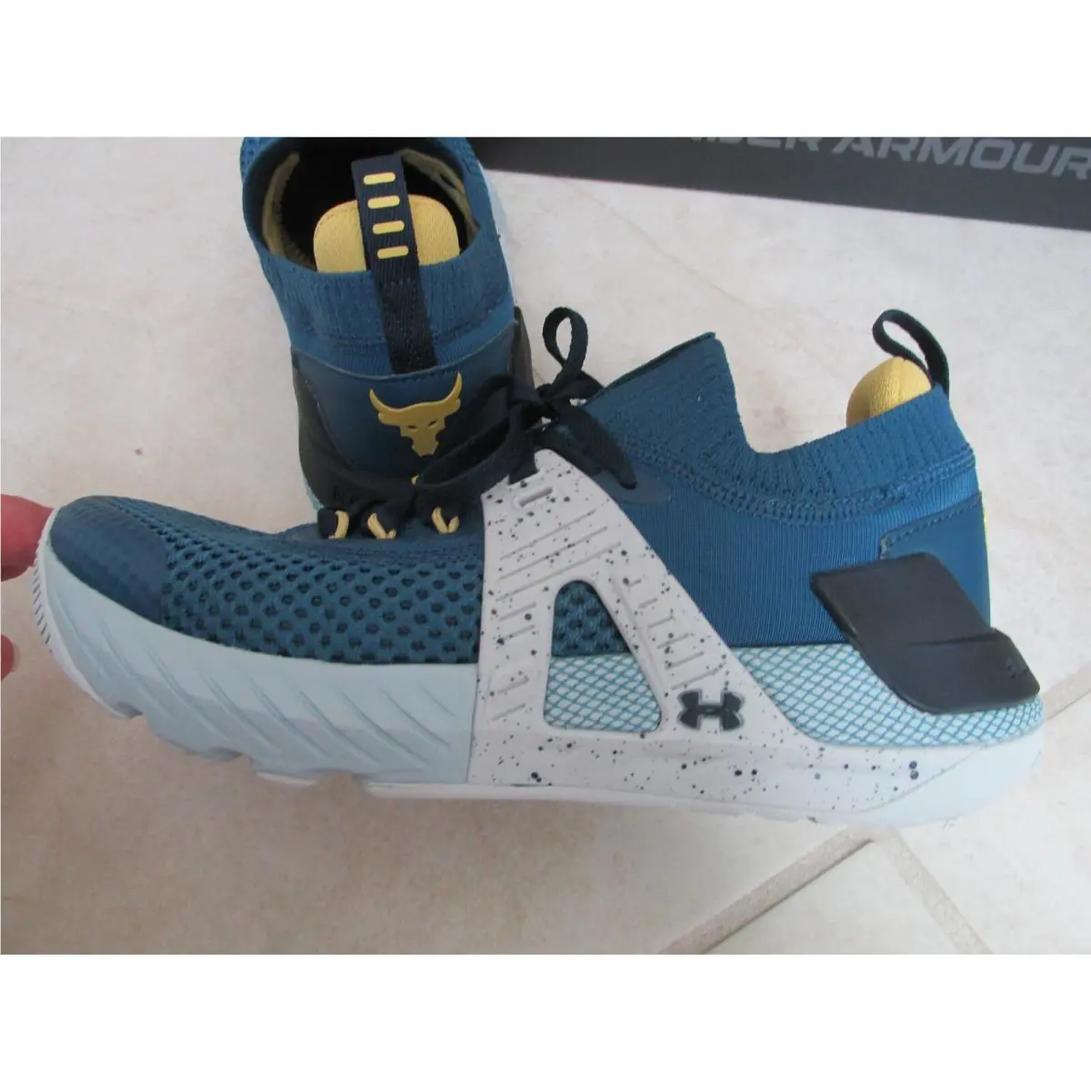 Under Armour shoes - Blue (UPC: 195252938833) 2