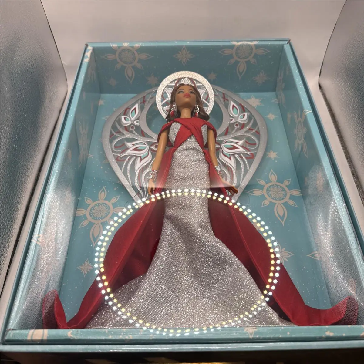 Barbie x Bob Mackie 2023 Holiday Angel Doll Gold Label 2023 HJX12