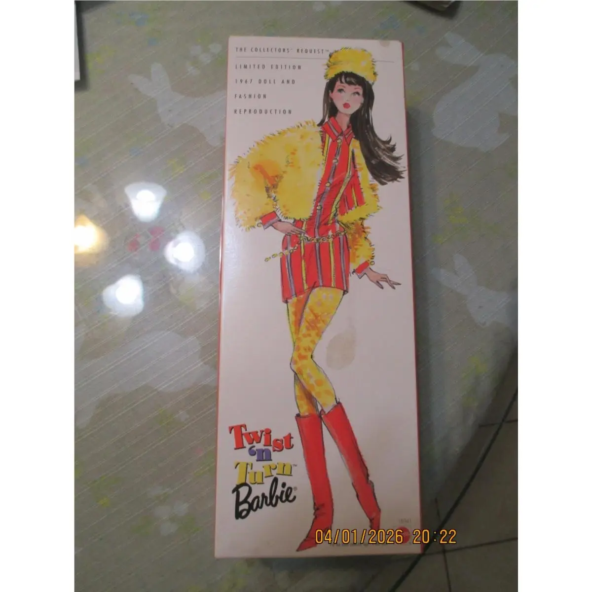 Twist `n Turn Barbie 1967 Doll and Fashion Reproduction 1997 Mattel 18941