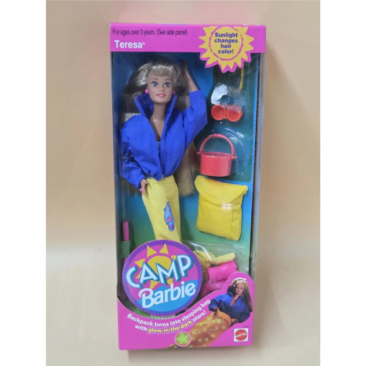 1993 Mattel Camp Barbie Teresa with Backpack Sleeping Bag 11078 Nrfb