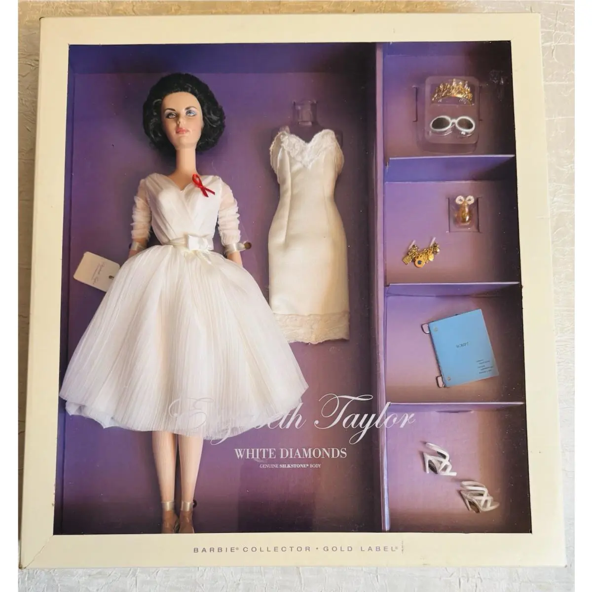 Elizabeth Taylor Barbie White Diamonds W3471 Gold Label Silkstone Mattel Nrfb - Doll Hair: Dark Brown black, Doll Eye: Purple