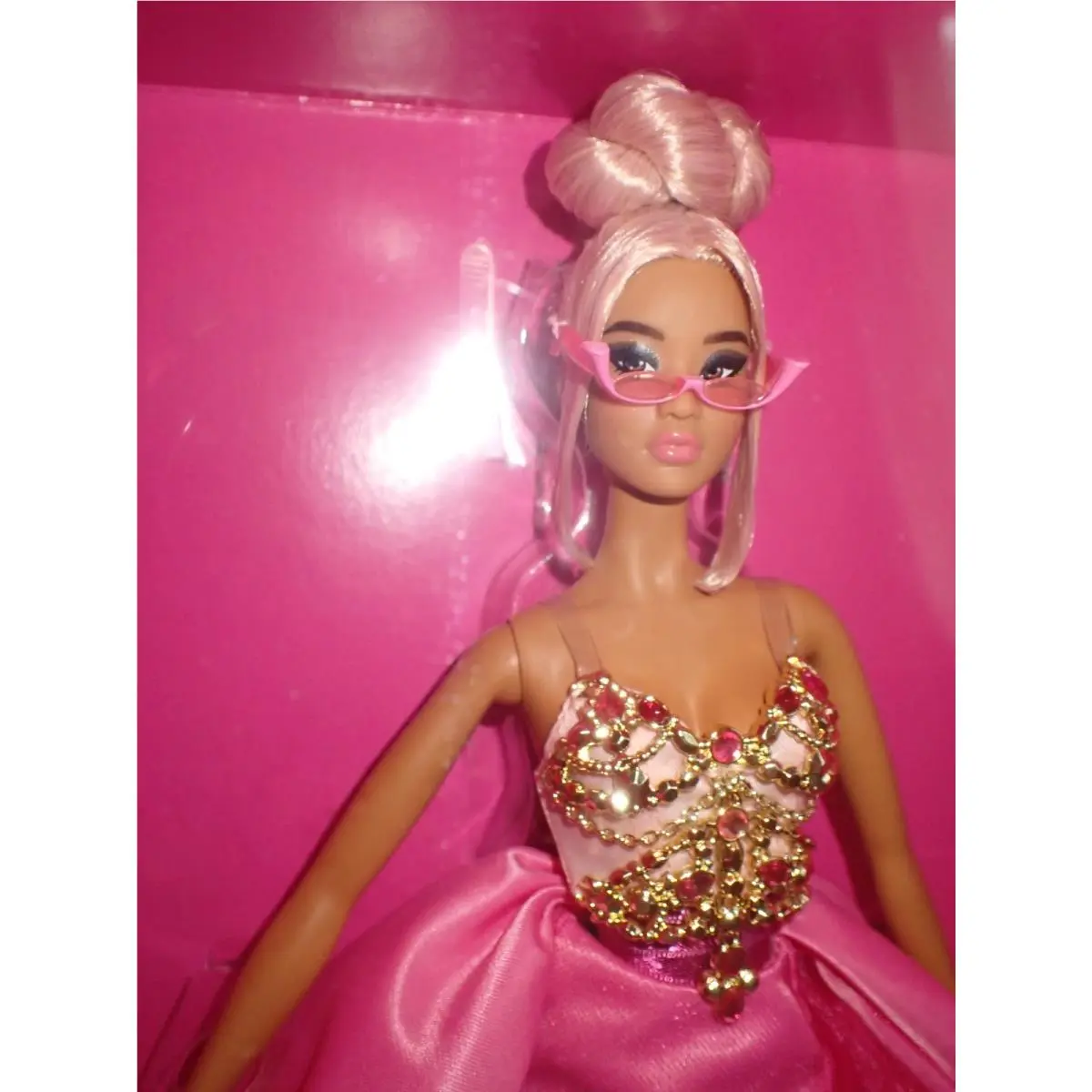 Beautiful Barbie Signature Pink Collection Doll 2023 Nrfb Excellent HJW86