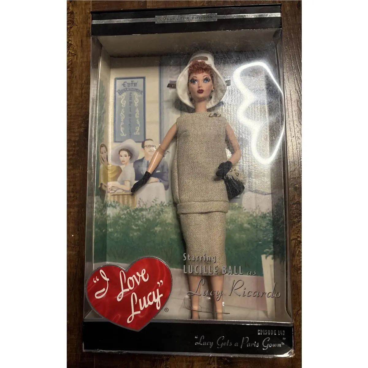 2002 Barbie Collector Edition I Love Lucy Episode 147 Doll B0313 N1