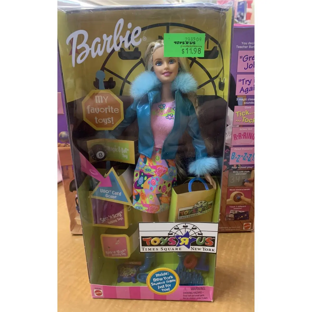 2001 Barbie Doll Toys R Us York Times Square 52630 Exclusive Vintage