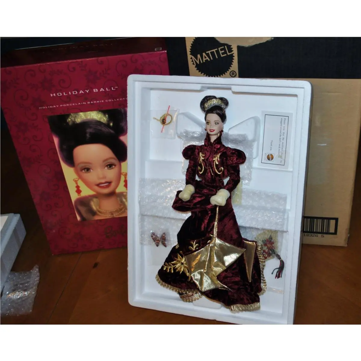 Holiday Porcelain Barbie Collection Holiday Ball Serial 04813 Shipper