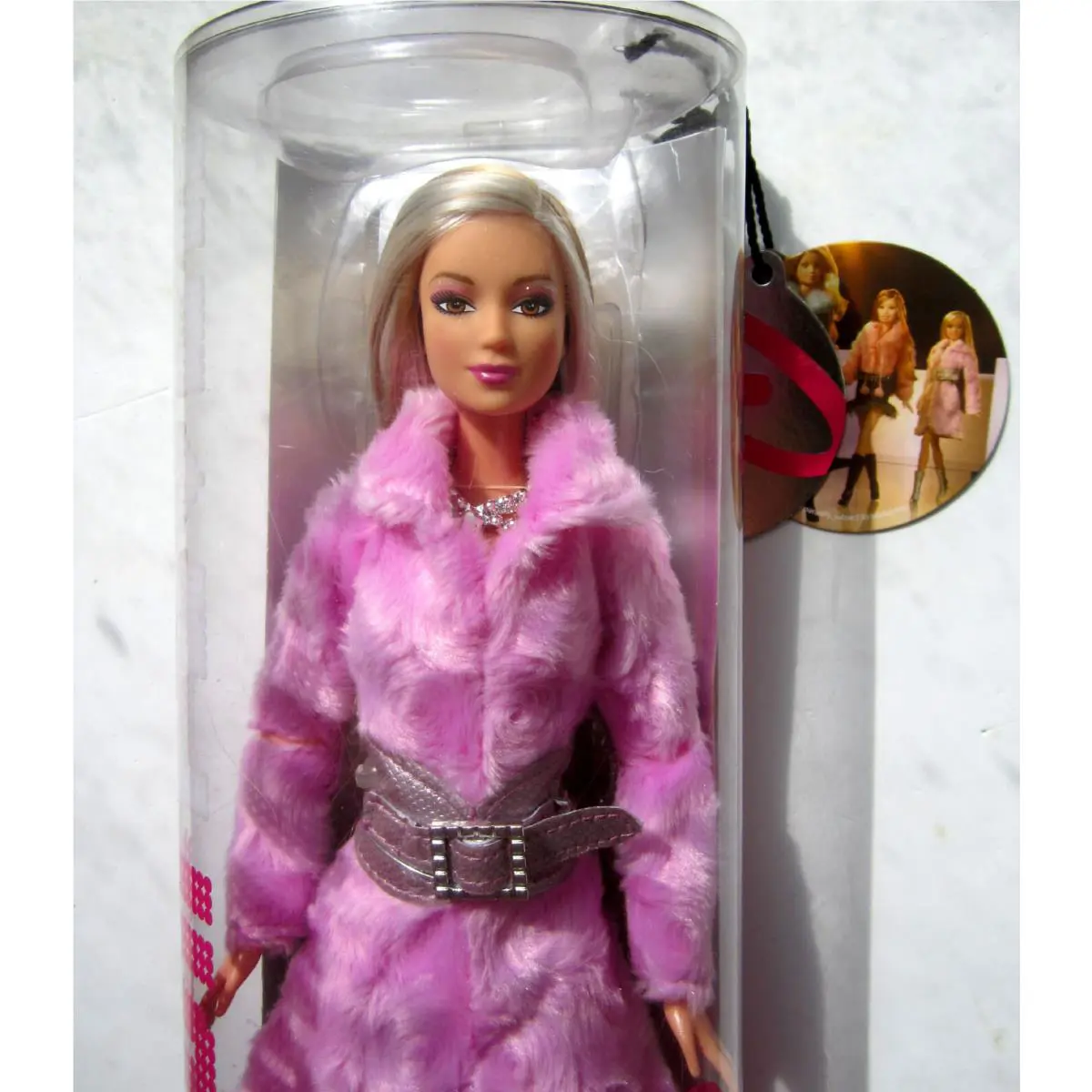 Barbie Fashion Fever Wave V J1411 Blonde Asian Kayla Lea w. Lavender Coat Nrfb