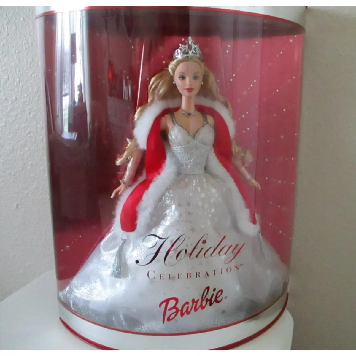 Holiday Special 2001 Edition Blonde Barbie Doll Holiday Celebration