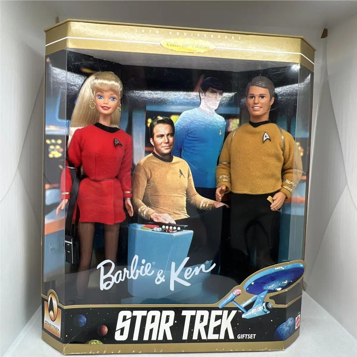 1996 Mattel Barbie Ken Star Trek Gift Set