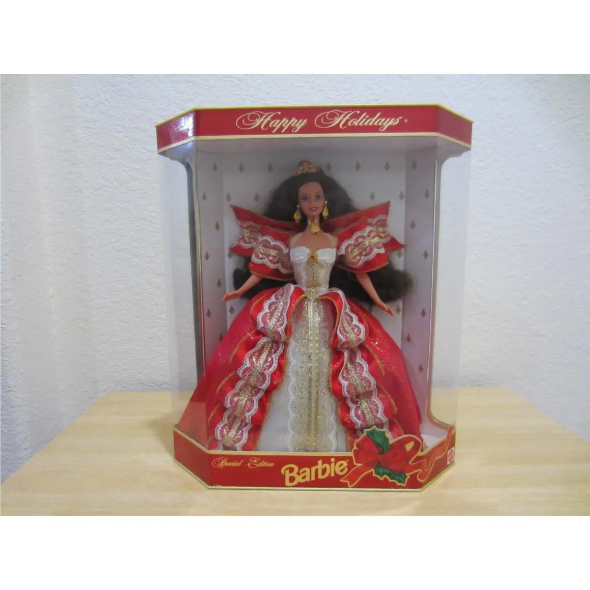 Barbie 1997 Happy Holidays Doll - Brunette